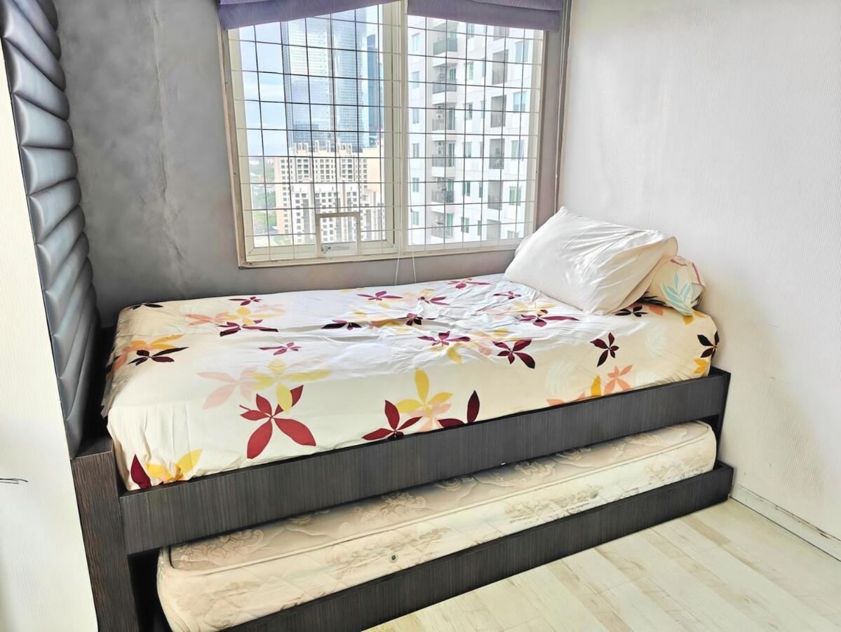 Strategic 3br Thamrin Near Pl & Gi By 2ndhome Apartemen